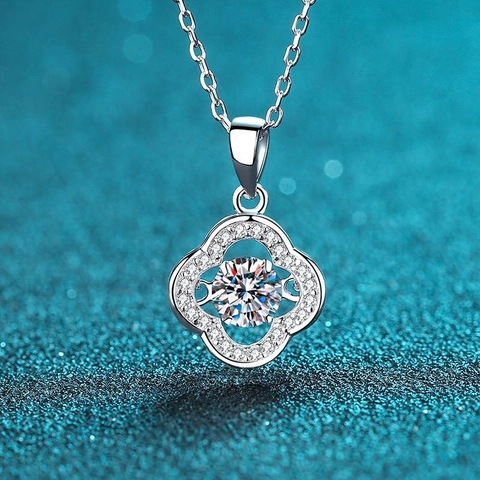 Collana con Pendente Quadrifoglio in Argento Sterling S925 Moissanite per Donna Elegante Pietra Danzante Floreale Cava Gioielli Regalo