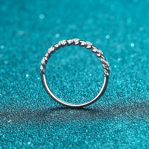 Bague en Argent Sterling 925 Moissanite Torsadée pour Femme Minimaliste Pavé Eternity Band Mariage Bijoux Cadeau