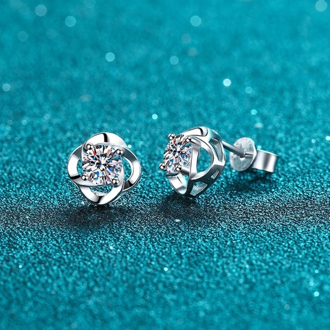 Orecchini a Bottone in Argento Sterling S925 Con Moissanite e Zirconia Forma di Fiore a Quattro Griffe Regalo Gioielli