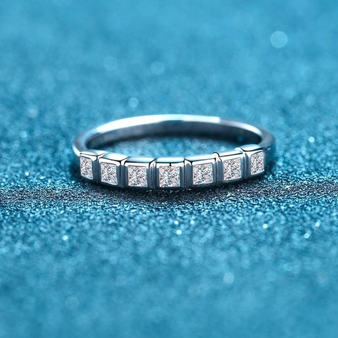 Anillo de Plata de Ley 925 con Moissanita Corte Princesa Piedra Cuadrada Media Eternidad Fila Banda para Mujer Joyería de Boda