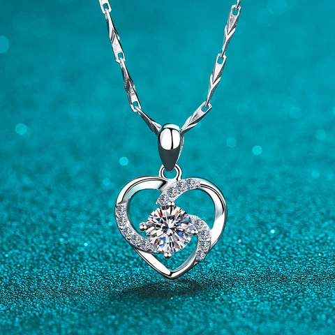 Elegante Collana Con Ciondolo a Cuore in Argento Sterling S925 per Donna Moissanite Zirconia Intarsiata Gioielli Cuore