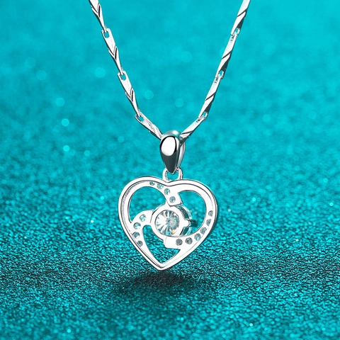 Elegante Collana Con Ciondolo a Cuore in Argento Sterling S925 per Donna Moissanite Zirconia Intarsiata Gioielli Cuore