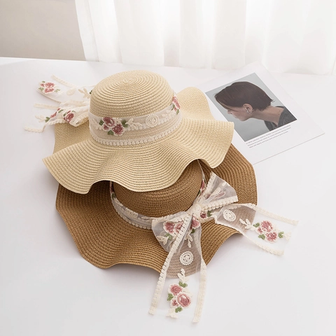 Women French Pastoral Straw Hat Wide Wavy Brim Sun Protection Summer Beach Hat With Lace Ribbon Rose Embroidery Bow