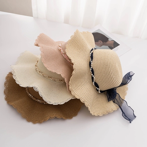 Women Large Wavy Brim Straw Hat Artificial Pearl Bow Ribbon Sun Hat Breathable Paper Straw Beach Vacation Sunshade Hat