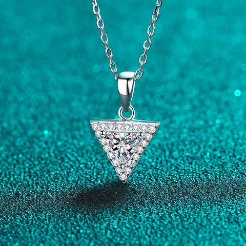 Collar con Colgante de Plata de Ley 925 Moissanita para Mujer Collar de Halo Geométrico de Triángulo de Circonia Regalo Joyería