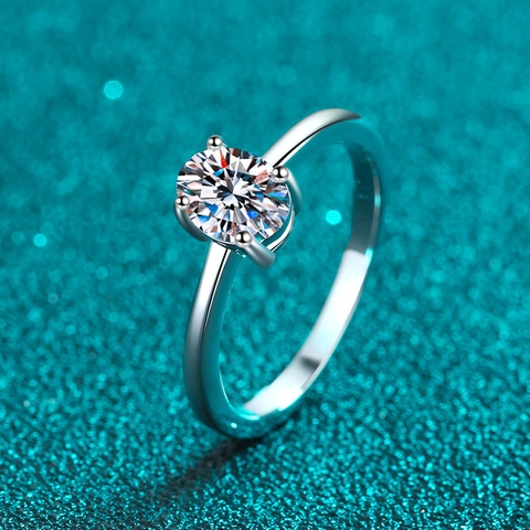 Elegante Anillo de Plata de Ley 925 con Moissanita para Mujer Talla Ovalada Circonia Solitario Engaste de Cuatro Garras Joyería de Boda