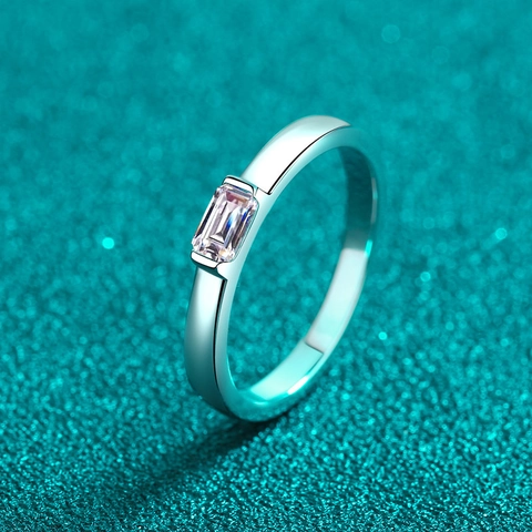 925 Sterling Silver Moissanite Ring Emerald Cut Rectangle Geometric Polished Electroplated Jewelry Ring For Women Fashion Accessory