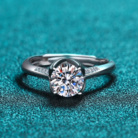 Luxury 925 Sterling Silver Moissanite Ring For Women Sparkling 1ct Zirconia Classic Four-Prong Wedding Ring Bridal Jewelry Gift