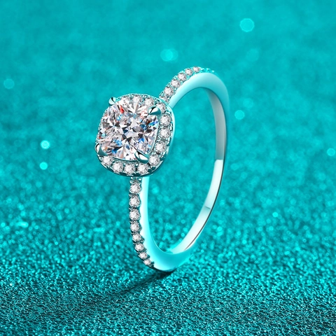 Lussuoso Anello in Argento Sterling 925 con Moissanite Taglio Cushion per Donna Halo Pavé Fidanzamento Matrimonio Anello Quadrato Zirconia