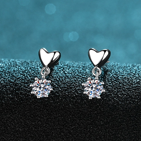 Pendientes de Botón de Corazón de Plata de Ley 925 para Mujer Con Moissanita Circonia Romántico Simple Engaste de 6 Garras Joyería