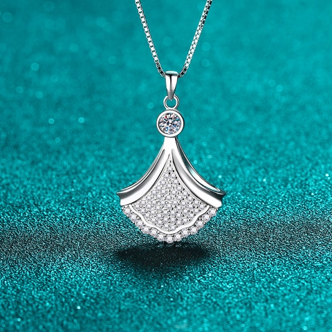 Collana Con Ciondolo a Ventaglio in Argento Sterling 925 Moissanite Elegante Design a Gonna Gioielli di Lusso Regalo da Donna Argento