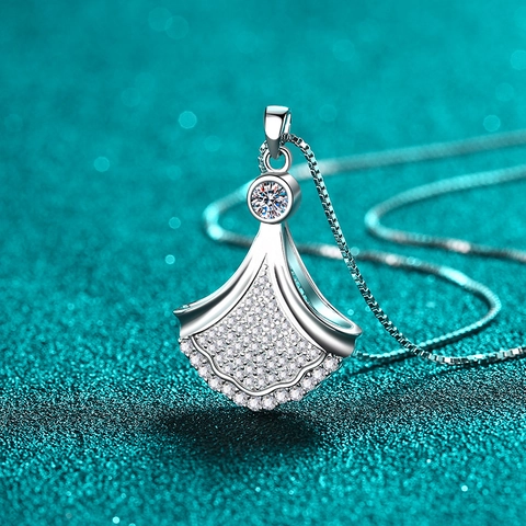 Collana Con Ciondolo a Ventaglio in Argento Sterling 925 Moissanite Elegante Design a Gonna Gioielli di Lusso Regalo da Donna Argento