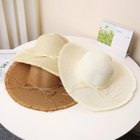 Women's Wide Brim Straw Hat Summer Beach Sun Hat with Bow and Fringe Edge Breathable Papyrus Woven Sunshade Fedora Hat