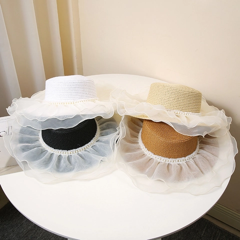Damen Flacher Hutkopf Breite Krempe Papierstrohhut Elegant Organza Rüschenrand Künstliche Perle Sommer Strand Urlaub Sonnenhut