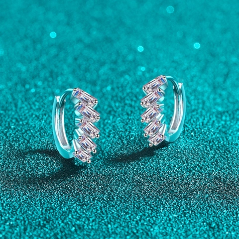 Luxury S925 Sterling Silver Moissanite Hoop Earrings For Women Baguette Cut Moissanite Dainty Ear Buckle Fashion Jewelry Gift