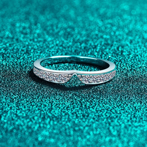 S925 Sterling Silver Moissanite Ring For Women 0.33ct Pave Setting V-shape Chevron Ring Elegant Jewelry Wedding Gift
