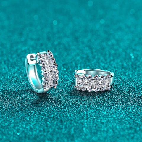 Orecchini a Cerchio in Argento Sterling S925 Full Moissanite per Donna Classici Squisiti Temperamento Orecchini Huggie Gioielli