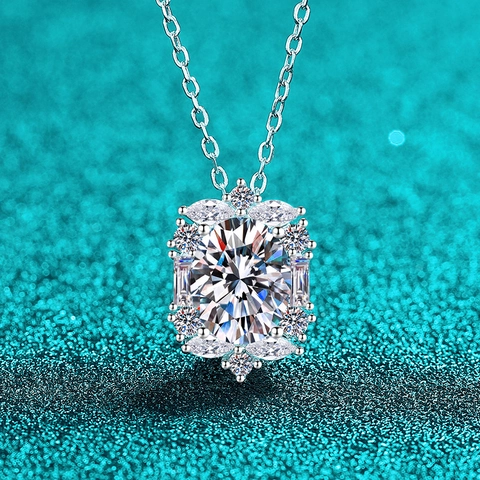 Luxury 925 Sterling Silver Moissanite Pendant Necklace For Women Elegant Oval Cut Zirconia Fashion Jewelry Necklaces