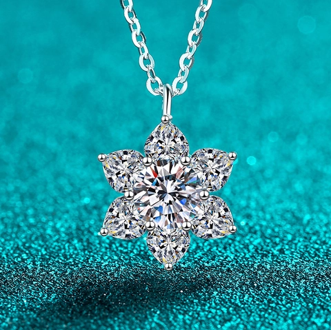 S925 Argento Sterling Fiocco di Neve Moissanite Collana per Donna Moda Dolce Cuore Taglio Gemma Ciondolo Collane Gioielli Regalo