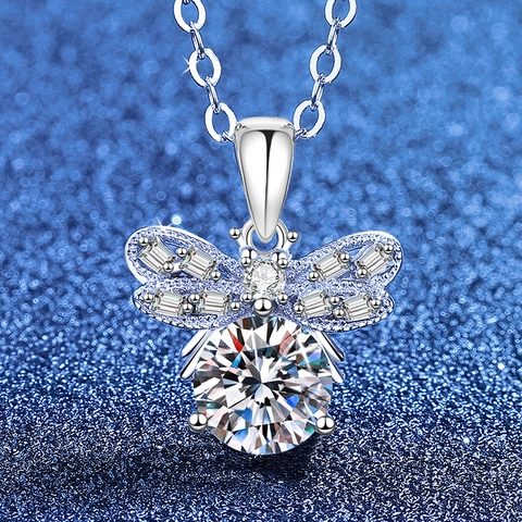 Collar de Plata de Ley 925 con Colgante de Moissanita para Mujer Elegante Lazo Abeja Joyería Regalo Collar de Diseñador Brillante