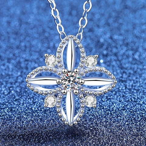 Collar de Plata de Ley 925 Moissanita Trébol de Cuatro Hojas Colgante de Flor Estrella con Diamantes de Imitación para Mujer Fiesta Joyería Elegante