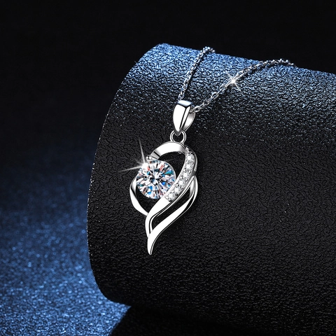 925 Sterling Silver Heart Pendant Necklace For Women 1ct Round Moissanite Elegant Choker Romantic Valentine's Day Jewelry Gift