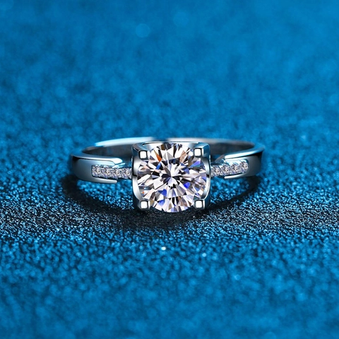 925 Sterling Silver Moissanite Engagement Ring For Women Round Brilliant Cut Cubic Zirconia Solitaire Wedding Band Jewelry