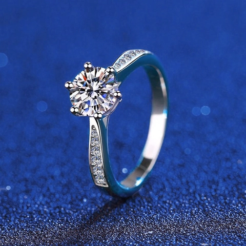 925 Sterling Silver Moissanite Ring For Women Six-Prong Crown Setting Round Brilliant Cut Moissanite Engagement Wedding Finger Ring Classic Jewelry