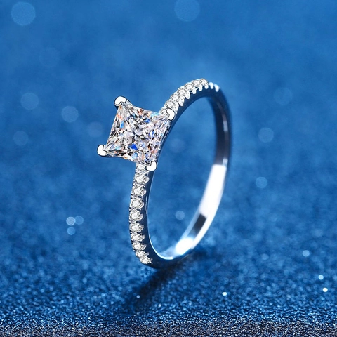 Anillo de Moissanita Cuadrada Corte Princesa de Plata de Ley S925 para Mujer Lujoso Anillo con Incrustaciones de Strass Compromiso Joyería