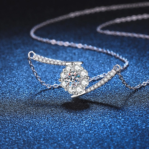 925 Sterling Silver Moissanite Flower Pendant Necklace For Women Elegant Platinum Plated Floral Jewelry D Color Moissanite Necklace