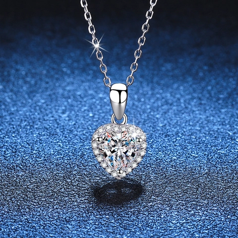 Collar con Colgante de Corazón de Plata de Ley 925 Moissanita Elegante Collar de Halo de Diamantes de Imitación para Mujer