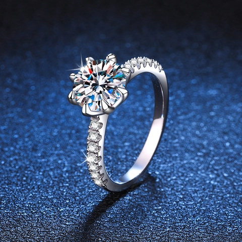 Anello in Argento Sterling 925 Con Moissanite per Donna Placcato Platino Classico Sei Griffe Corona Grande Moissanite Anello di Fidanzamento Matrimonio Gioielli