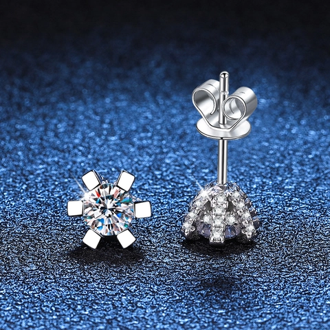 Classic 925 Sterling Silver Six-Prong Moissanite Stud Earrings For Women Elegant Round Cut Sparkling Rhinestone Jewelry Accessory Gift