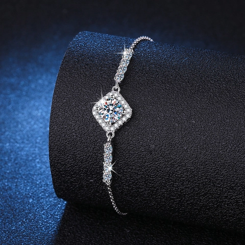 Luxe 925 Sterling Zilver Verstelbare Bolo Armband Met Glinsterende Moissaniet Vierkante Halo Ontwerp Elegante Sieraden Voor Vrouwen Cadeau