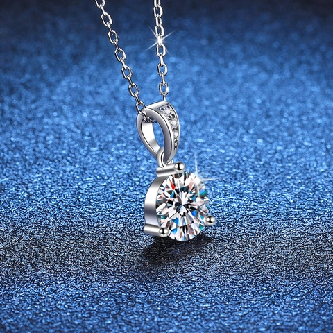 925 Sterling Silver Moissanite Necklace For Women Elegant D Color Moissanite Pendant Necklace Round Brilliant Cut Classic 3-Prong Jewelry Anniversary Gift