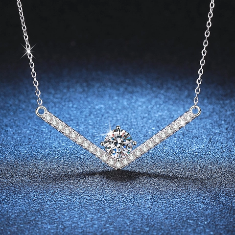 Collar de Plata de Ley 925 con Moissanita para Mujer Elegante Colgante en Forma de V Strass Cadena de Clavícula Joyería Regalo