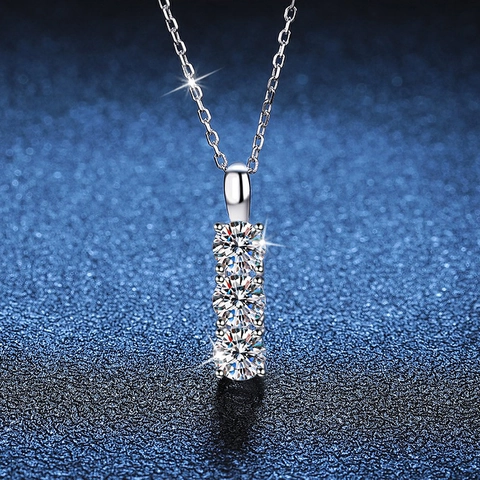 Collana in Argento Sterling 925 Moissanite per Donna Collana con Pendente Lineare a Tre Pietre Moissanite Zirconia Gioielli Regalo