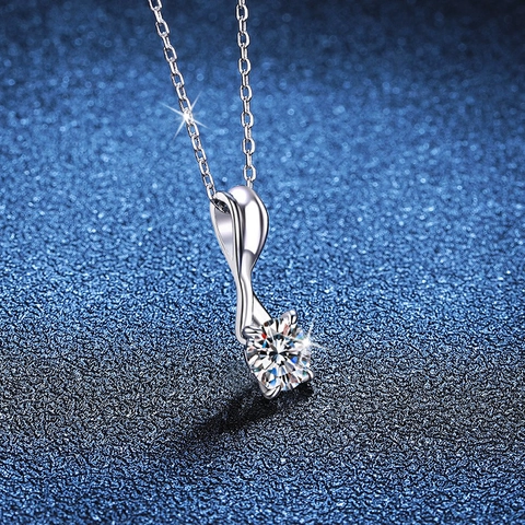 Collana in Argento Sterling 925 con Moissanite per Donna Ciondolo a Fiocco Rotante Moissanite da Un Carato Strass Gioielli da Pendolare