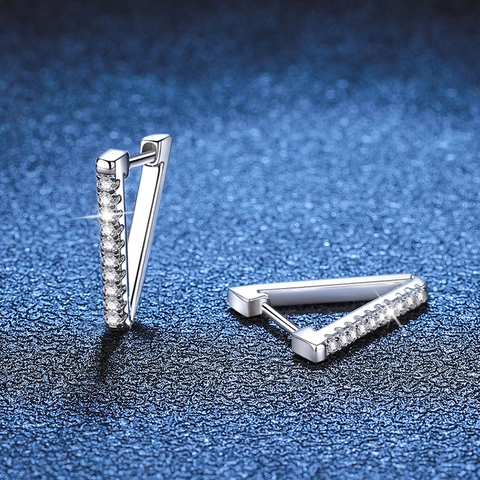 Orecchini Huggie in Moissanite a Forma di V in Argento Sterling 925 per Donna Orecchini Geometrici Minimalisti in Moissanite Pavé