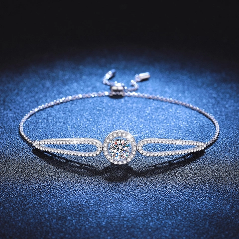 Luxurious S925 Sterling Silver Moissanite Bracelet For Women Adjustable Round Halo Simulated Diamond Elegant Fine Jewelry Gift