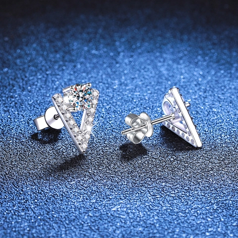 925 Argento Sterling Orecchini a Bottone a Forma di V Moissanite per Donna Gioielli Intarsiati Geometrici Minimalisti per Matrimonio Quotidiano Banchetto