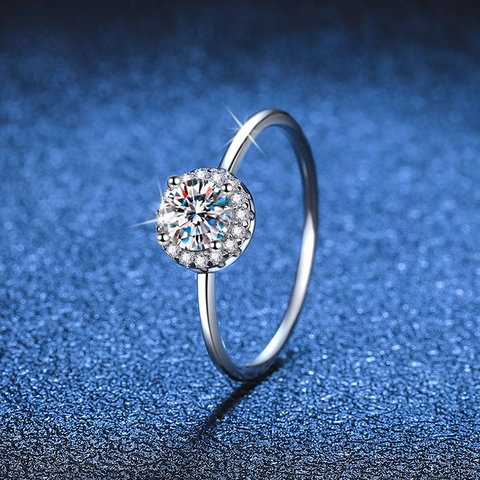 925 Sterling Silver Round Halo Moissanite Engagement Ring For Women 0.5ct Moissanite Rhinestone Wedding Eternity Ring