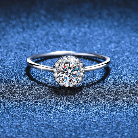 925 Sterling Silver Round Halo Moissanite Engagement Ring For Women 0.5ct Moissanite Rhinestone Wedding Eternity Ring