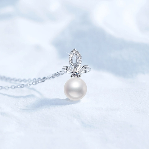 925 Sterling Silver Freshwater Pearl Necklace Elegant Moissanite Crown Pendant Jewelry For Women Daily Banquet Party Accessories