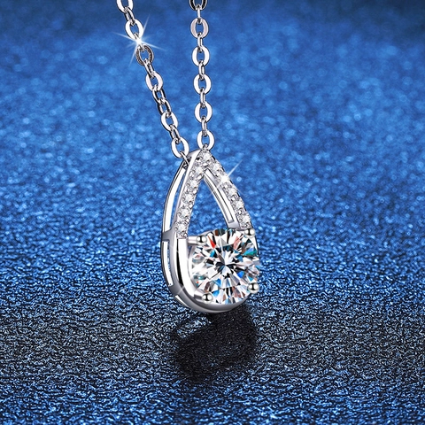 Collana con Ciondolo a Goccia d'Acqua in Argento Sterling 925 per Donna Lusso Leggero Moissanite con Intarsio di Strass Gioielli alla Moda Regalo