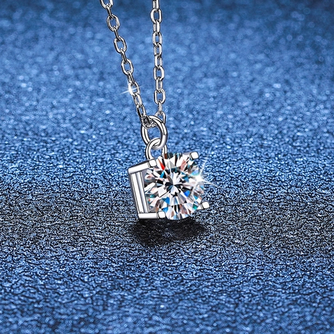 925 Sterling Silver Moissanite Rhinestone Necklace For Women Round Cut Pendant Minimalist Fashion Jewelry Accessories Gift