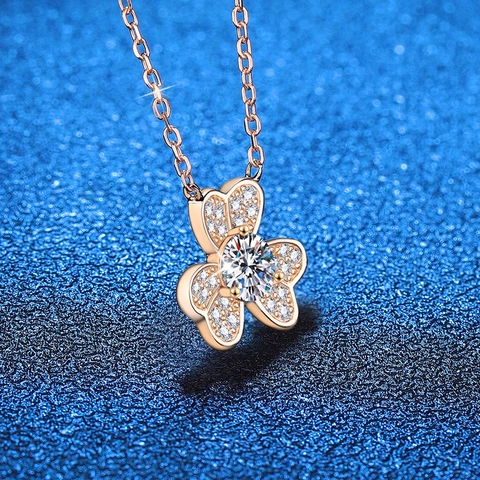 Collana con Ciondolo a Trifoglio in Argento Sterling 925 Moissanite Placcato Oro Rosa Intarsiata Gioielli da Collo Donna Festa