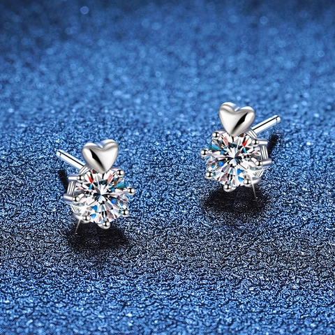 Pendientes de Botón de Plata de Ley S925 con Corazón y Moissanita para Mujer Color D Engaste de Seis Garras Joyería de Moda