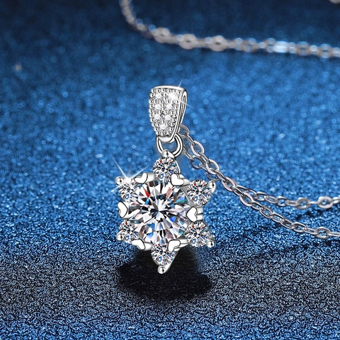 Collana con Pendente a Fiocco di Neve in Argento Sterling 925 e Moissanite per Donna Design Originale di Lusso Esagramma Catena di Gioielli