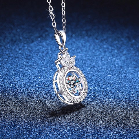 S925 Sterling Silver Moissanite Dancing Stone Necklace For Women Crown Pendant Luxury High Carbon Stone Jewelry Finger Chain Gift
